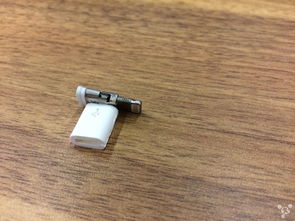 马云家入手iPhone 5s Micro USB转Lightning转接头拆解评测
